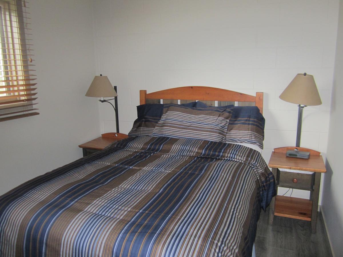 Saddle Mountain Lodge Blue River Buitenkant foto