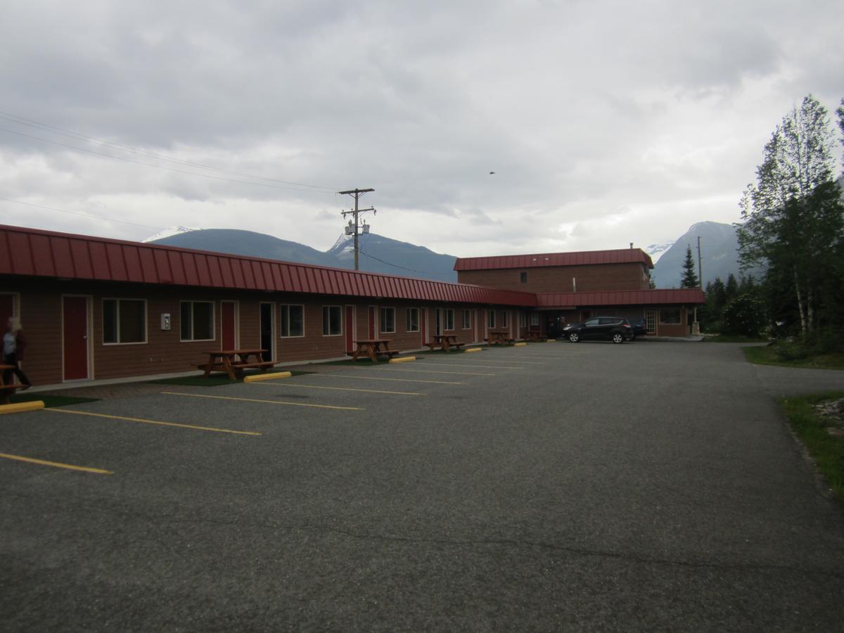 Saddle Mountain Lodge Blue River Buitenkant foto